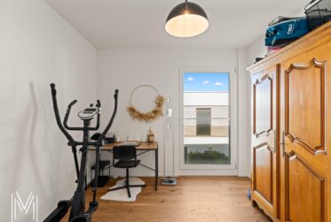 Magnifique appartement en attique de 5.5 pièces, avec vue et situation exceptionnelles à quelques minutes du centre-ville !