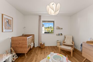 Magnifique appartement en attique de 5.5 pièces, avec vue et situation exceptionnelles à quelques minutes du centre-ville !