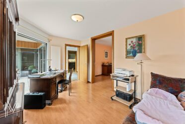 Superbe maison 6,5 pièces avec un dégagement et vue d'exception