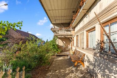Un patrimoine authentique à réinver au coeur du village ! Une Opportunité immobilière rare !