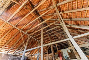 Un patrimoine authentique à réinver au coeur du village ! Une Opportunité immobilière rare !