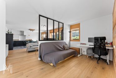 MAGNIFIQUE APPARTEMENT DE 4,5 PIECES AVEC MAGNIFIQUE VUE