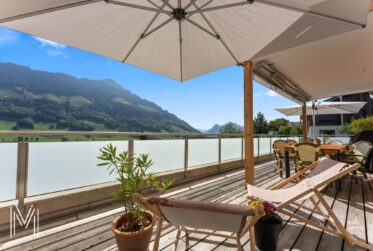 MAGNIFIQUE APPARTEMENT DE 4,5 PIECES AVEC MAGNIFIQUE VUE