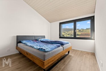 MAGNIFIQUE MAISON INDIVIDUELLE CONTEMPORAINE DE 5,5 PIÈCES - Architecture en bois, confort moderne et qualité de vie entre Fribourg et Bulle