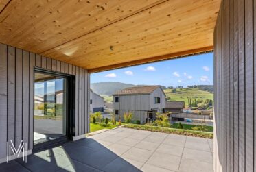 MAGNIFIQUE MAISON INDIVIDUELLE CONTEMPORAINE DE 5,5 PIÈCES - Architecture en bois, confort moderne et qualité de vie entre Fribourg et Bulle