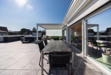 MAGNIFIQUE ATTIQUE EN DUPLEX AVEC TERRASSE A RIAZ
