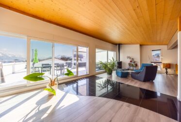 MAGNIFIQUE ATTIQUE EN DUPLEX AVEC TERRASSE A RIAZ